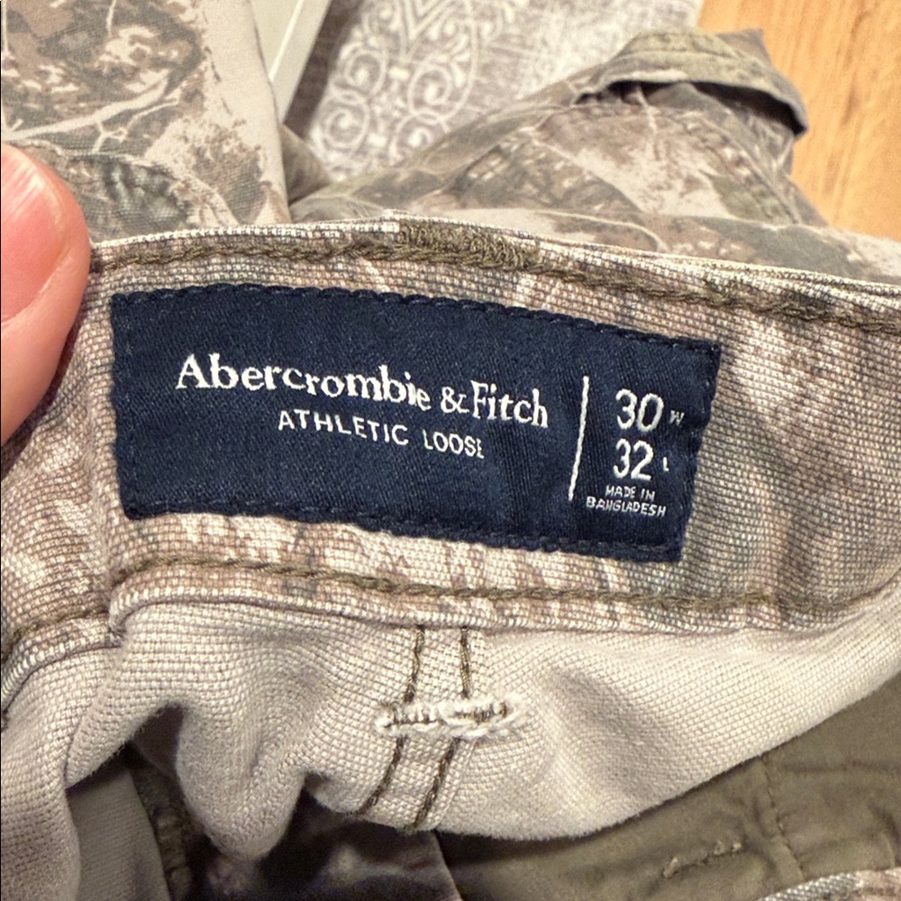 Abercrombie & Fitch Men's Gray Camouflage Cargo cargo carpenter Pants 30 - Picture 3 of 3